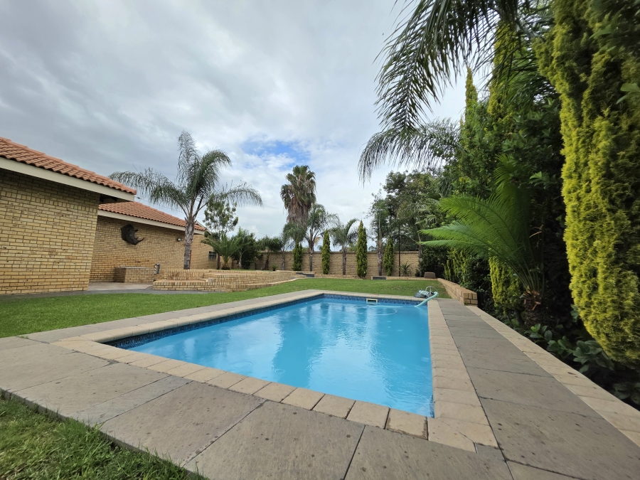 4 Bedroom Property for Sale in Jan Cillierspark Free State